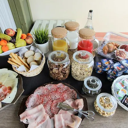Maison N&m Bed & Breakfast Desenzano del Garda
